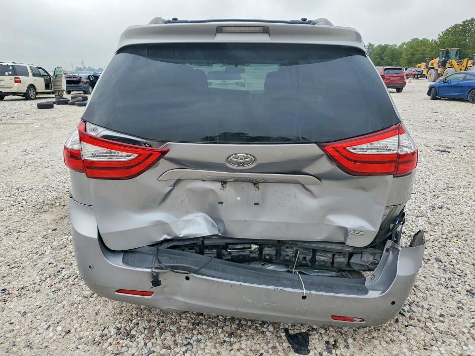 2017 Toyota Sienna მანქანა იყიდება აუქციონზე, vin: 5TDYZ3DC2HS883672, აუქციონის ნომერი: 52140376