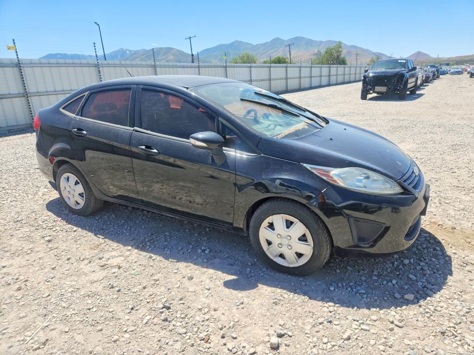 2013 Ford Fiesta მანქანა იყიდება აუქციონზე, vin: 3FADP4BJ4DM227615, აუქციონის ნომერი: 53608126
