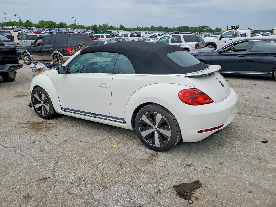 52611046 :رقم المزاد ، 3VW8T7AT4DM831576 vin ، 2013 Volkswagen Beetle مزاد بيع