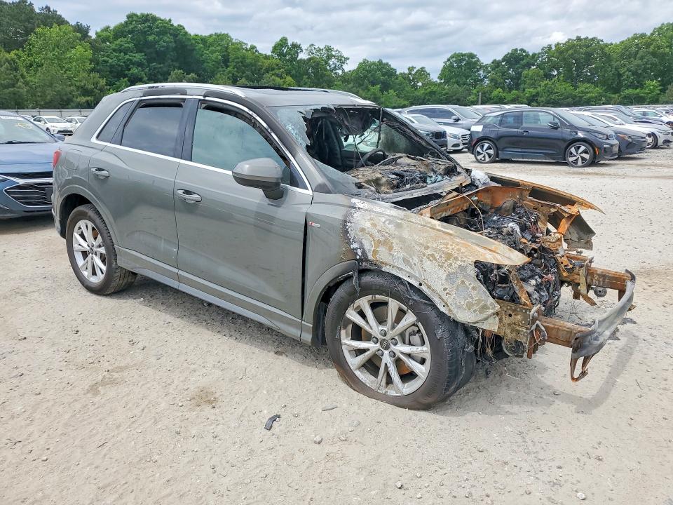 2025 Audi Q3 მანქანა იყიდება აუქციონზე, vin: WA1DECF36S1018130, აუქციონის ნომერი: 50074336