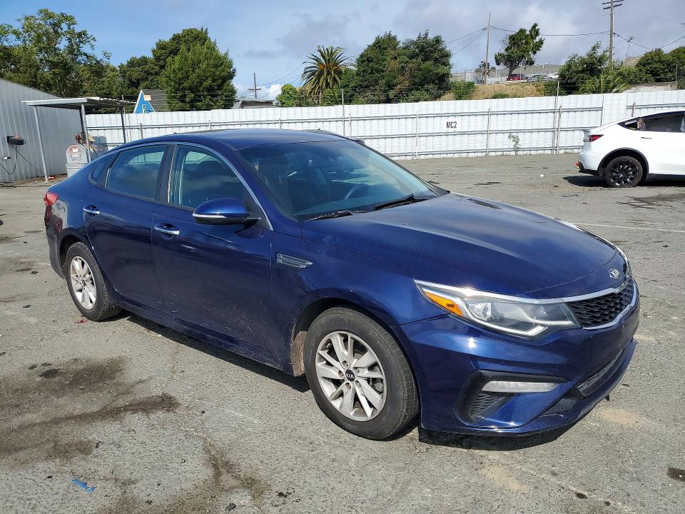 2019 Kia Optima მანქანა იყიდება აუქციონზე, vin: 5XXGT4L37KG277913, აუქციონის ნომერი: 52261626