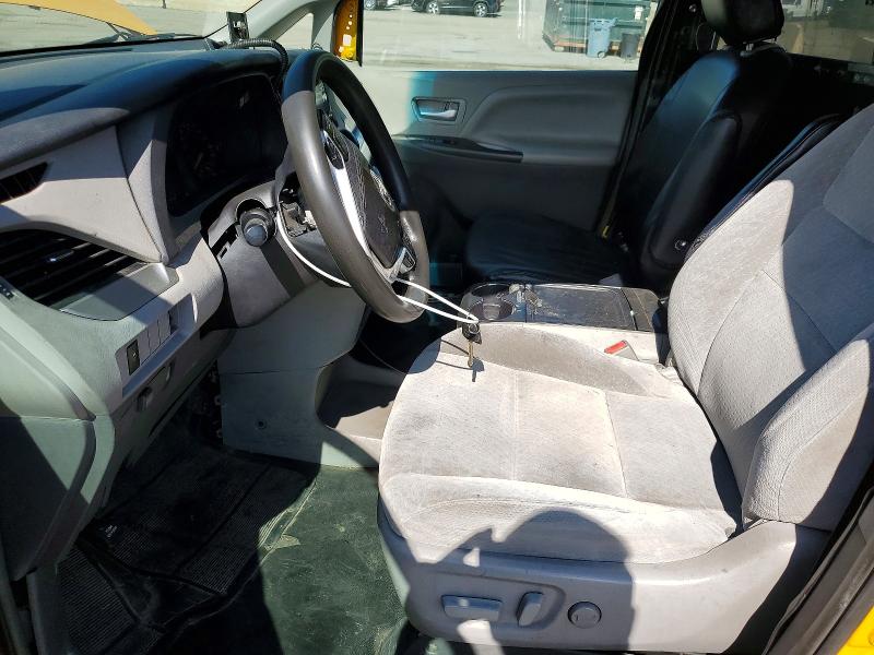 2017 Toyota Sienna მანქანა იყიდება აუქციონზე, vin: 5TDKZ3DC7HS886962, აუქციონის ნომერი: 55367256