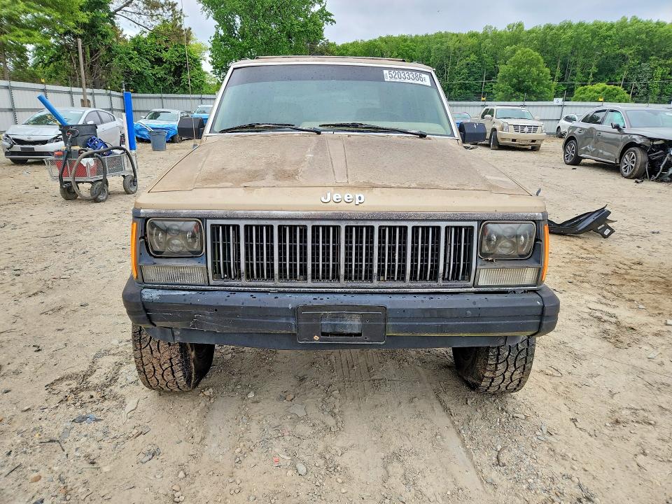 52033386 :رقم المزاد ، 1J4FJ28L9KL586369 vin ، 1989 Jeep Cherokee مزاد بيع