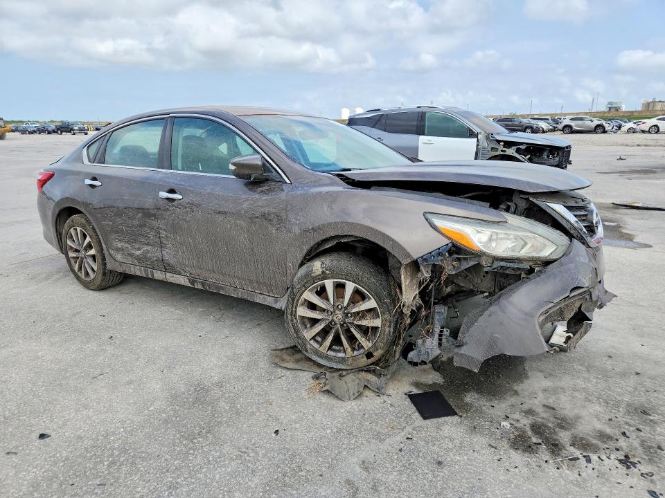 Продаж на аукціоні авто 2017 Nissan Altima, vin: 1N4AL3AP0HC193100, номер лоту: 52563526