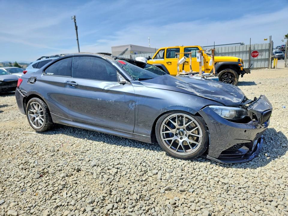 52263596 :رقم المزاد ، WBA1J7C52FV358971 vin ، 2015 Bmw M235i مزاد بيع