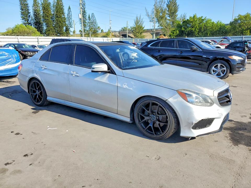 52659636 :رقم المزاد ، WDDHF5KB1EA818566 vin ، 2014 Mercedes-benz E مزاد بيع