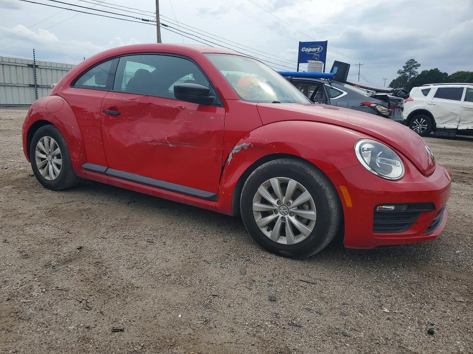 Продажа на аукционе авто 2018 Volkswagen Beetle, vin: 3VWFD7AT8JM708704, номер лота: 52836116