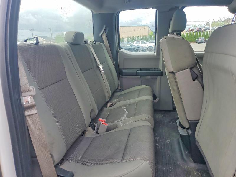 53763466 :رقم المزاد ، 1FTFX1EF0GFD01352 vin ، 2016 Ford F150 مزاد بيع