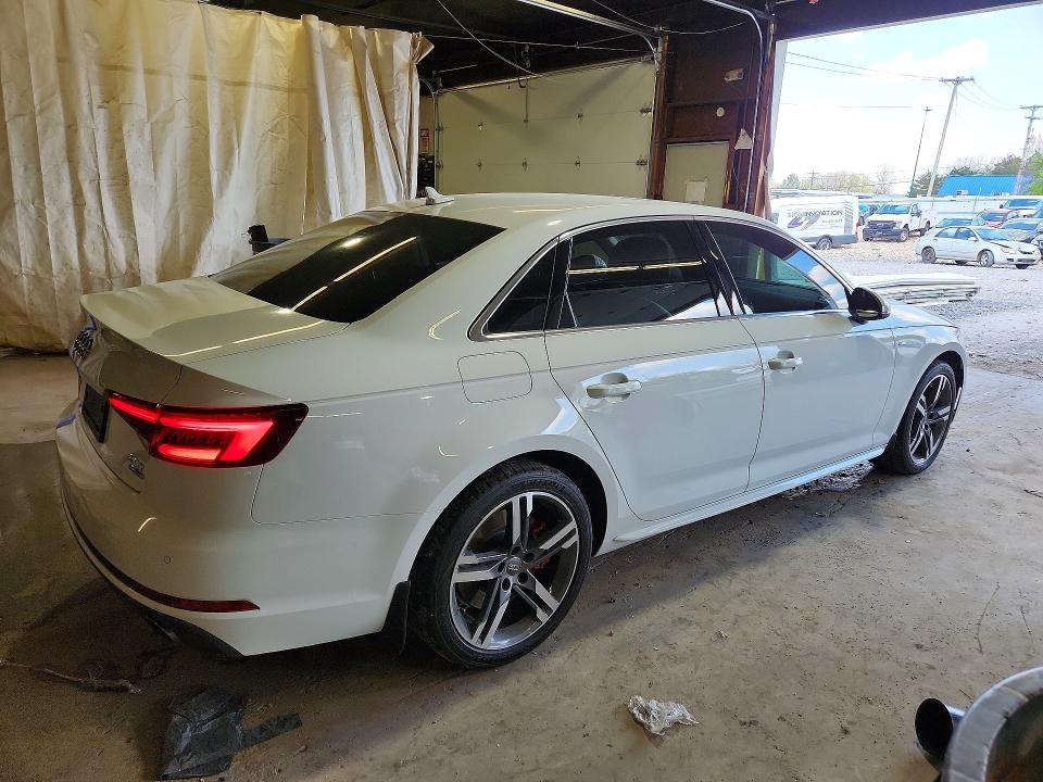 Продаж на аукціоні авто 2018 Audi A4, vin: WAUENAF47JA208022, номер лоту: 53103316