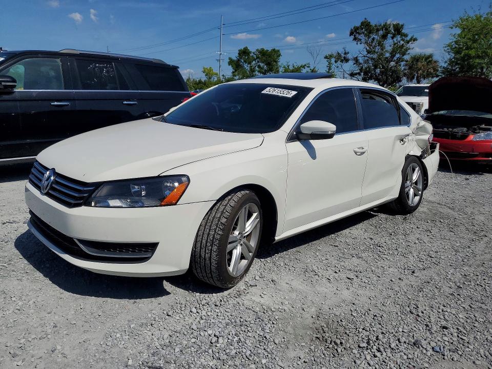 2014 Volkswagen Passat მანქანა იყიდება აუქციონზე, vin: 1VWBT7A32EC109564, აუქციონის ნომერი: 52615526