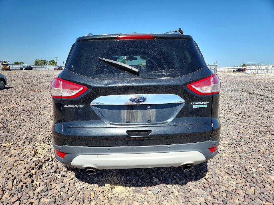 52971586 :رقم المزاد ، 1FMCU0J94FUC42124 vin ، 2015 Ford Escape مزاد بيع