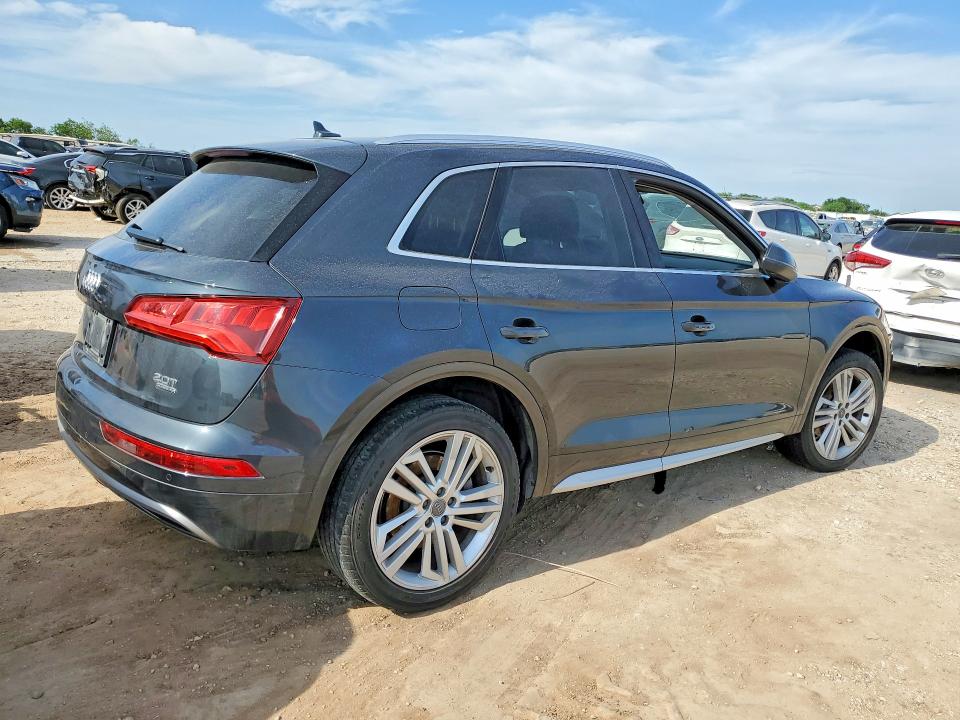 53852666 :رقم المزاد ، WA1CNAFYXJ2085253 vin ، 2018 Audi Q5 مزاد بيع