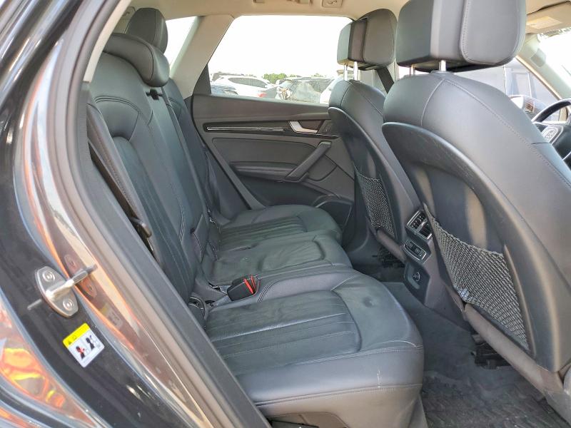 53852666 :رقم المزاد ، WA1CNAFYXJ2085253 vin ، 2018 Audi Q5 مزاد بيع