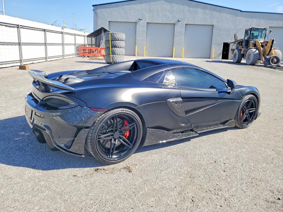 53667336 :رقم المزاد ، SBM13SAA4LW008027 vin ، 2020 Mclaren Automotive 600lt مزاد بيع