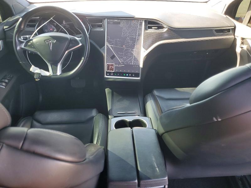 2017 Tesla Model X მანქანა იყიდება აუქციონზე, vin: 5YJXCDE27HF070180, აუქციონის ნომერი: 54718646