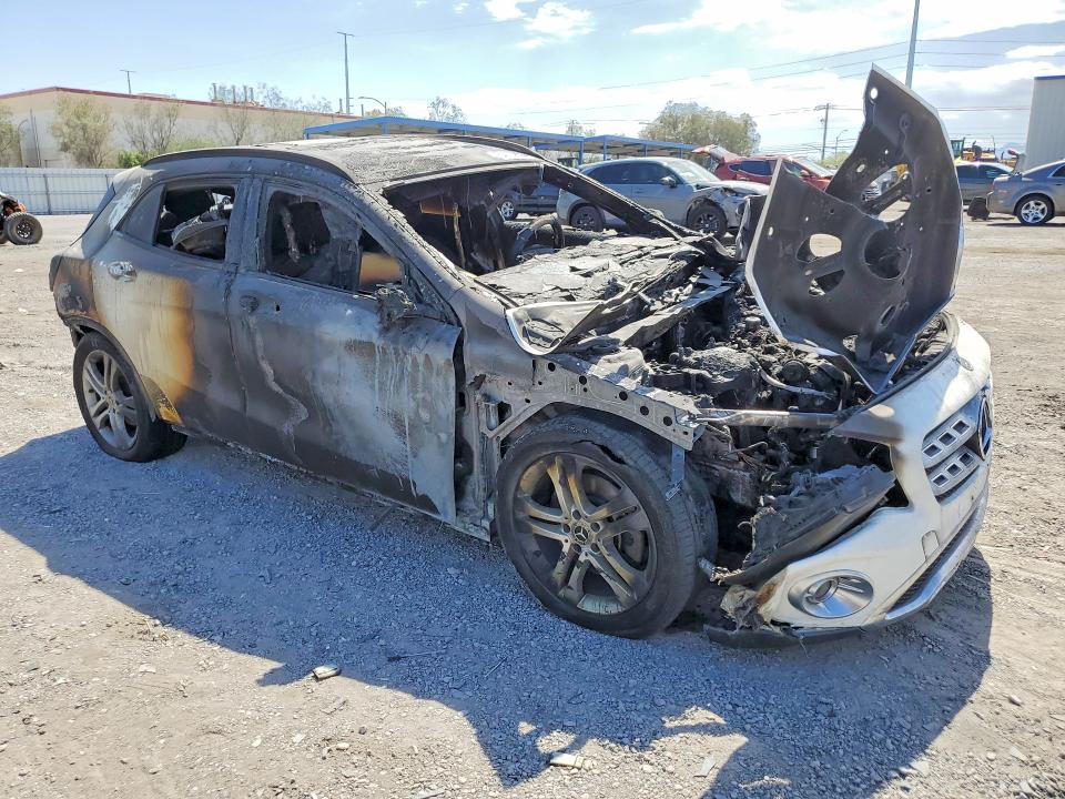 54726806 :رقم المزاد ، WDCTG4EB9LJ649685 vin ، 2020 Mercedes-benz Gla مزاد بيع