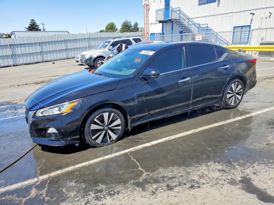 Продажа на аукционе авто 2019 Nissan Altima, vin: 1N4BL4DV2KC251512, номер лота: 52575146
