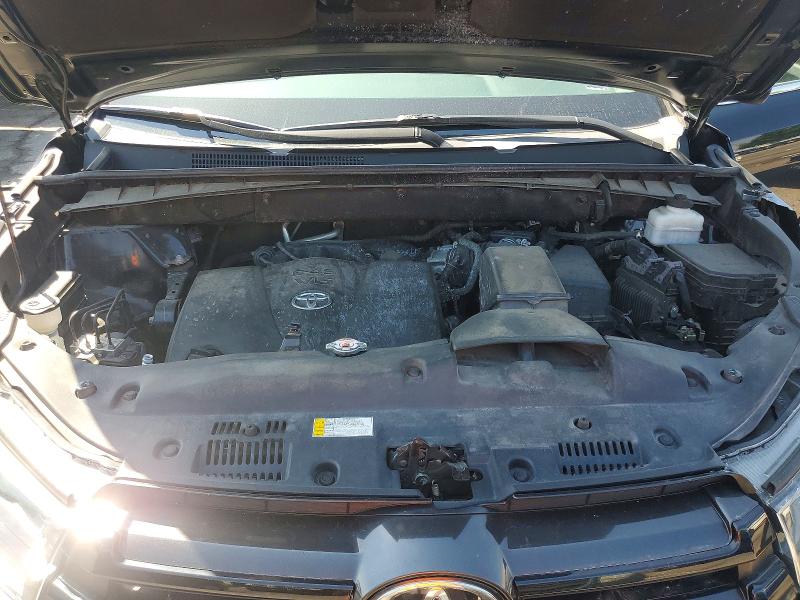 2019 Toyota Highlander მანქანა იყიდება აუქციონზე, vin: 5TDJZRFH4KS623584, აუქციონის ნომერი: 53069216