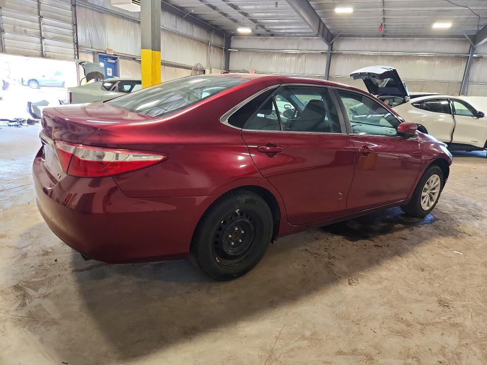 53705836 :رقم المزاد ، 4T1BF1FK9GU586881 vin ، 2016 Toyota Camry مزاد بيع