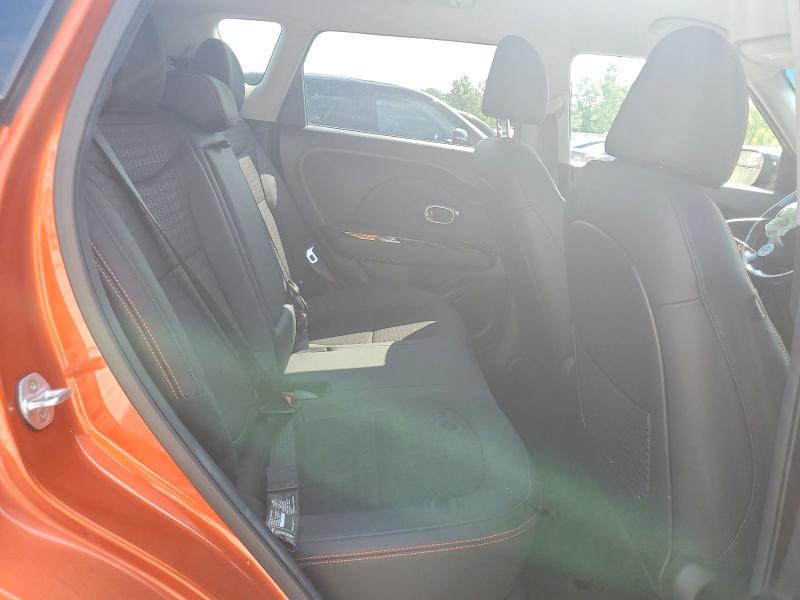 55058276 :رقم المزاد ، KNDJX3AA4J7586106 vin ، 2018 Kia Soul مزاد بيع