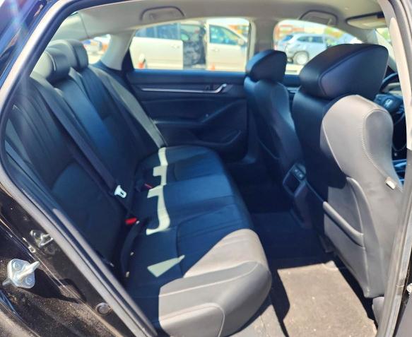 52140706 :رقم المزاد ، 1HGCV1F48NA027772 vin ، 2022 Honda Accord مزاد بيع