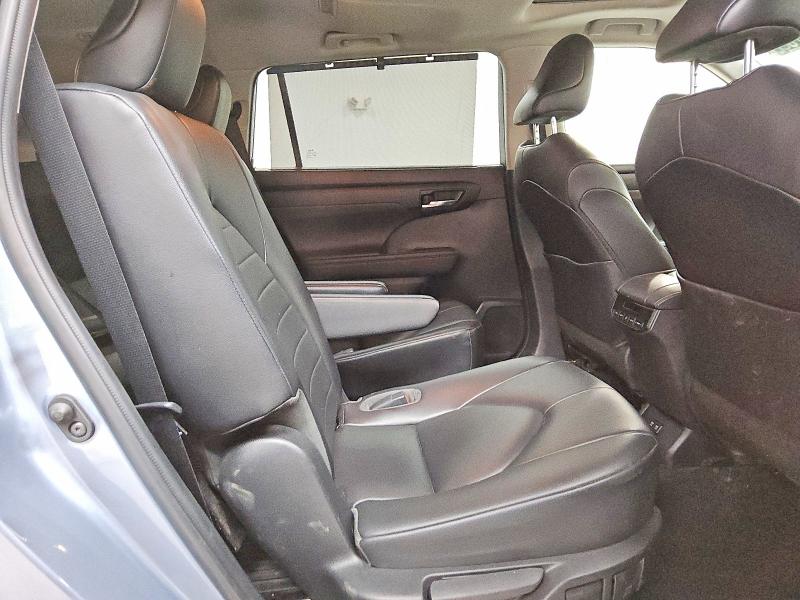 Продажа на аукционе авто 2021 Toyota Highlander, vin: 5TDGBRCH5MS031472, номер лота: 52941786
