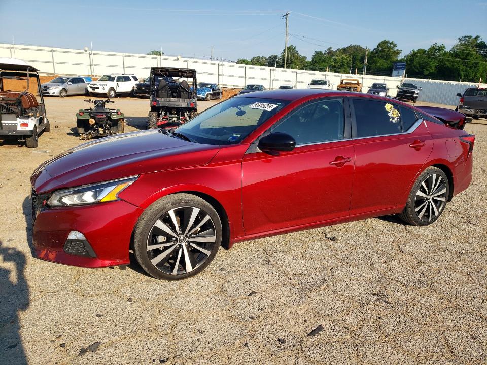 51918226 :رقم المزاد ، 1N4BL4CV5NN370584 vin ، 2022 Nissan Altima مزاد بيع