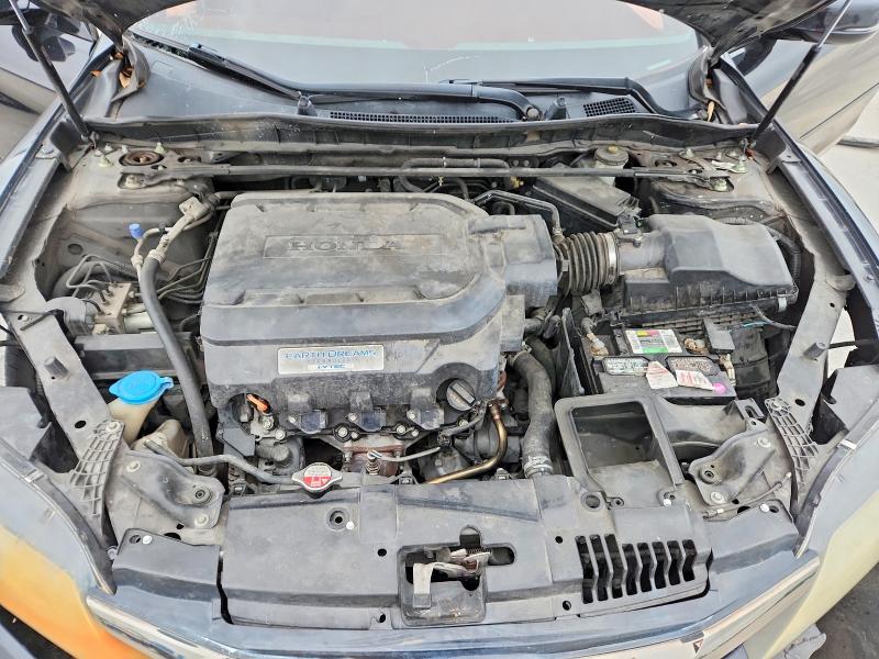Продаж на аукціоні авто 2016 Honda Accord, vin: 1HGCT2B84GA001032, номер лоту: 52125426