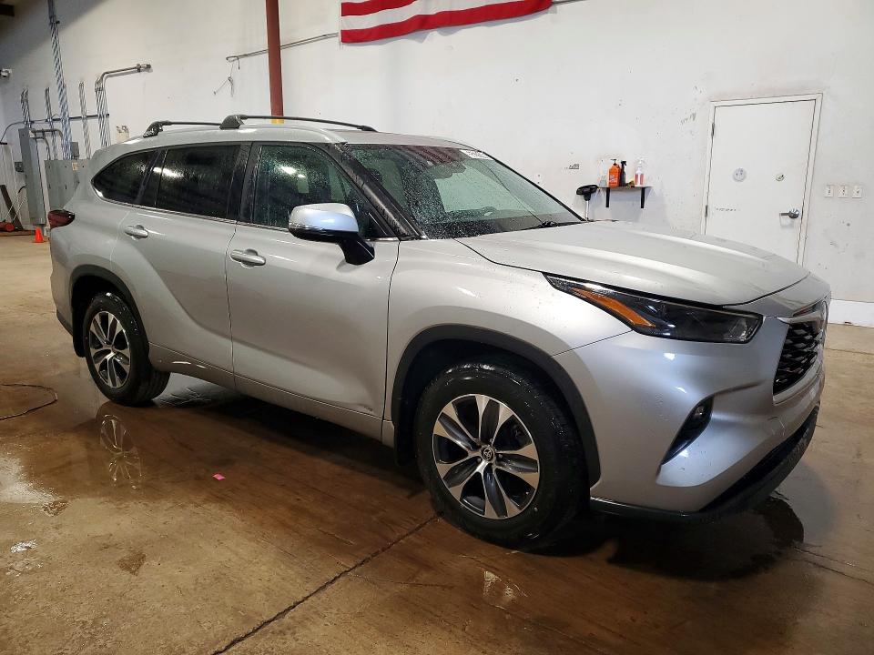 55275146 :رقم المزاد ، 5TDKBRCH6RS607815 vin ، 2024 Toyota Highlander Hybrid مزاد بيع