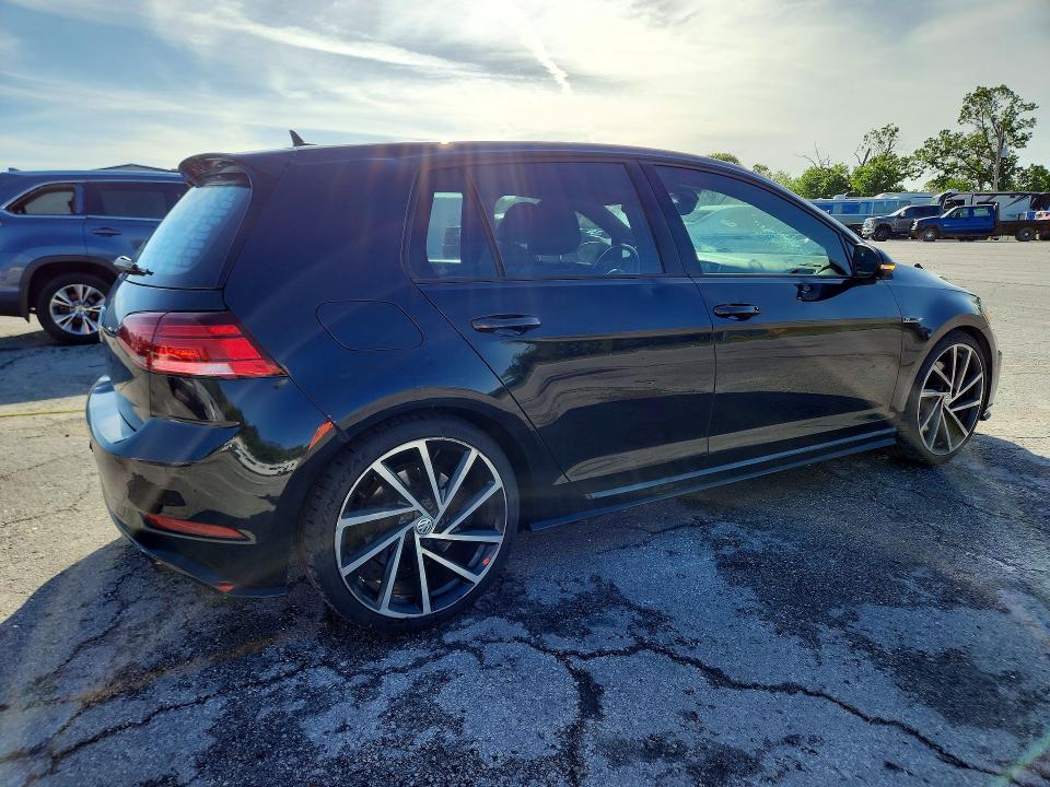 52314176 :رقم المزاد ، WVWVF7AU0JW061541 vin ، 2018 Volkswagen Golf R مزاد بيع