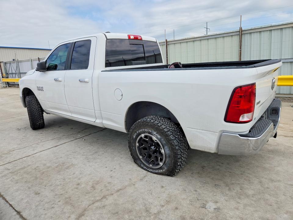 53048106 :رقم المزاد ، 1C6RR6GG3JS317562 vin ، 2018 Ram 1500 مزاد بيع