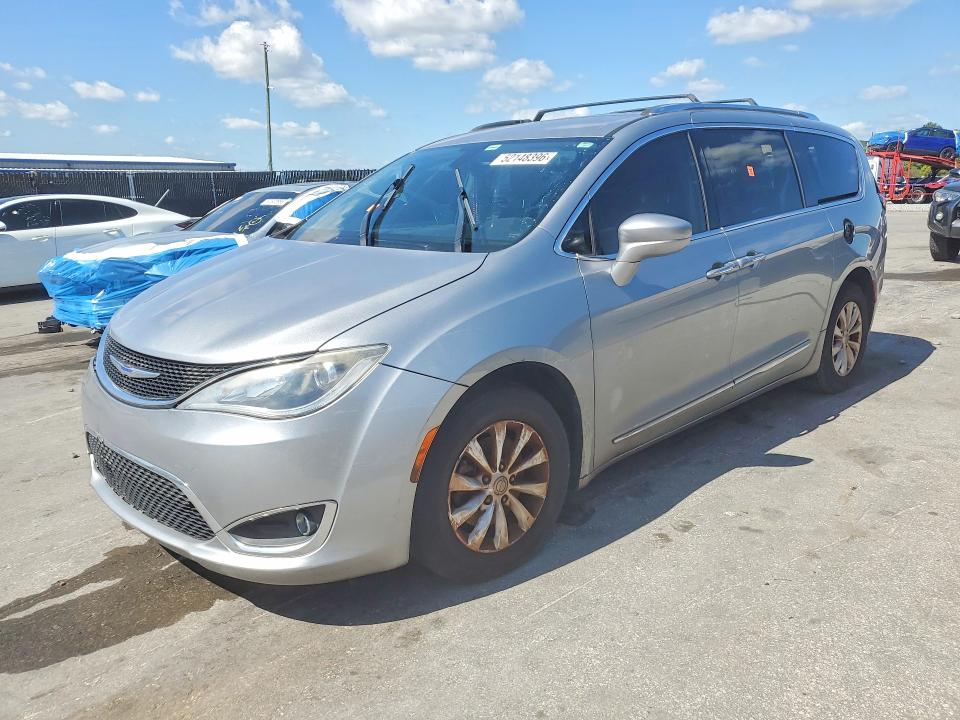 52148396 :رقم المزاد ، 2C4RC1BG2KR548170 vin ، 2019 Chrysler Pacifica مزاد بيع