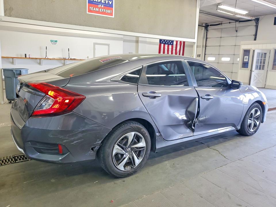 52368956 :رقم المزاد ، 19XFC2F61KE212246 vin ، 2019 Honda Civic مزاد بيع