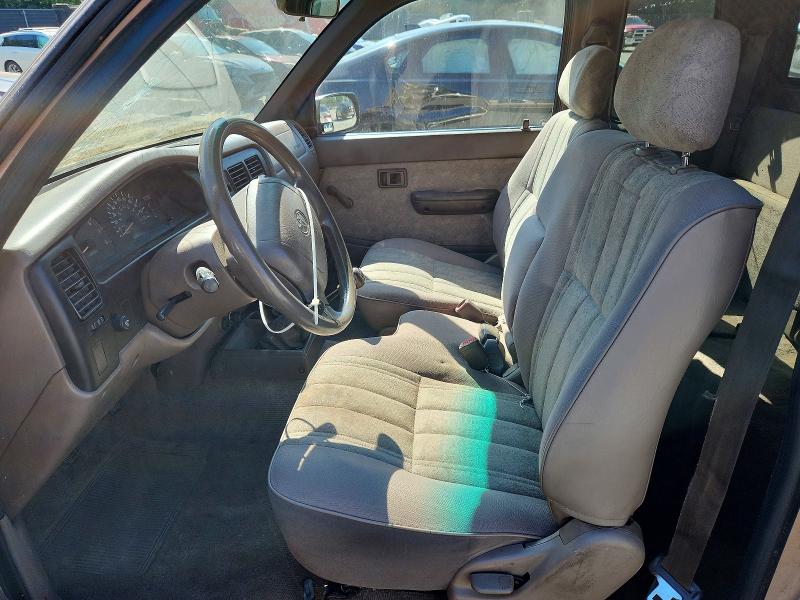 51920716 :رقم المزاد ، 4TAVL52N6YZ676636 vin ، 2000 Toyota Tacoma مزاد بيع