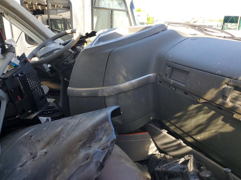 Продажа на аукционе авто 2026 Volvo Vnr, vin: 4V4WC9DH5TN713574, номер лота: 53596546