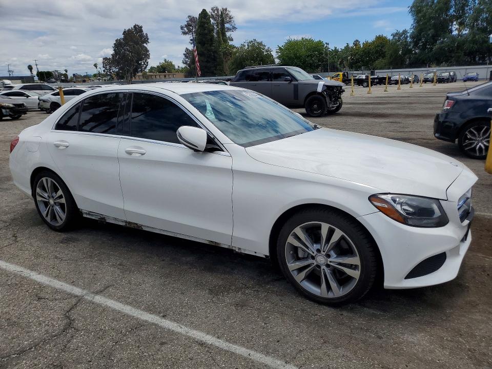 2017 Mercedes-benz C მანქანა იყიდება აუქციონზე, vin: 55SWF4JB9HU198704, აუქციონის ნომერი: 52368046