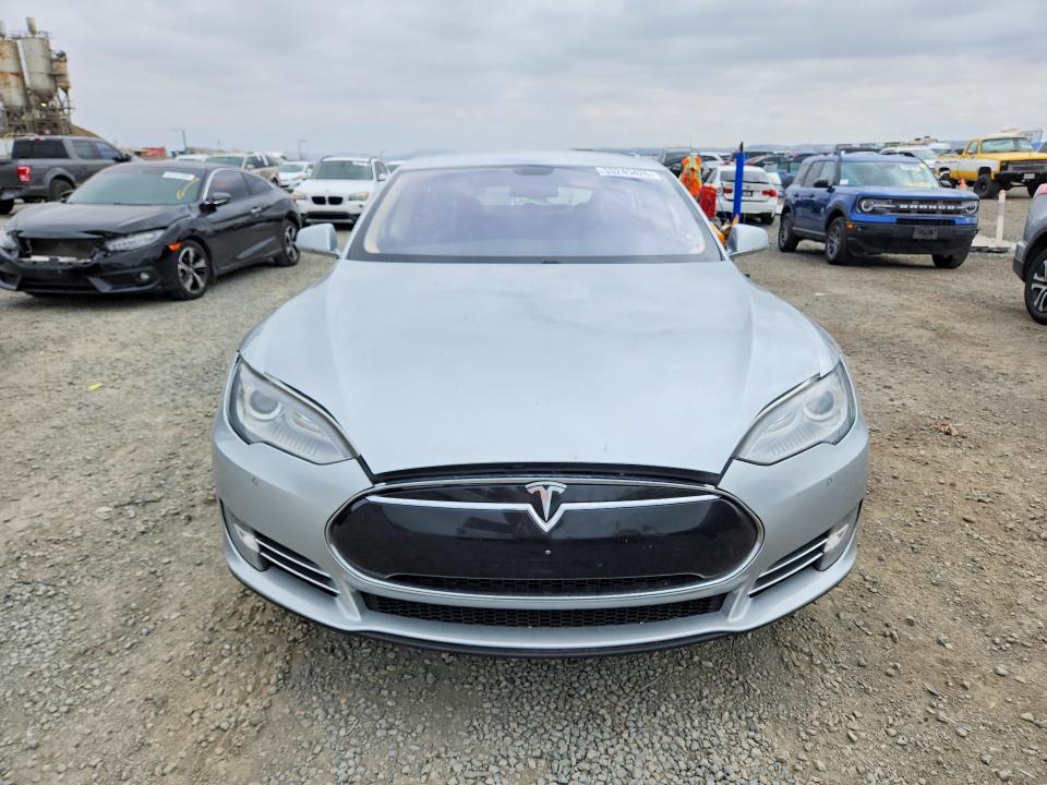 Продажа на аукционе авто 2013 Tesla Model S, vin: 5YJSA1CN7DFP27081, номер лота: 53245426