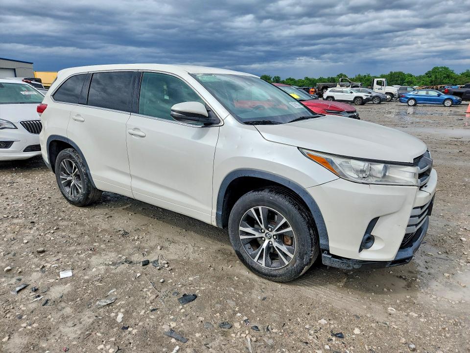 Продаж на аукціоні авто 2018 Toyota Highlander, vin: 5TDZARFH5JS036920, номер лоту: 53919356
