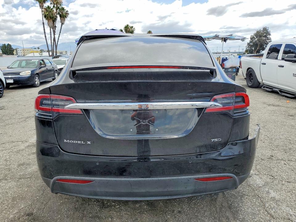 2016 Tesla Model X მანქანა იყიდება აუქციონზე, vin: 5YJXCBE27GF008717, აუქციონის ნომერი: 54846556