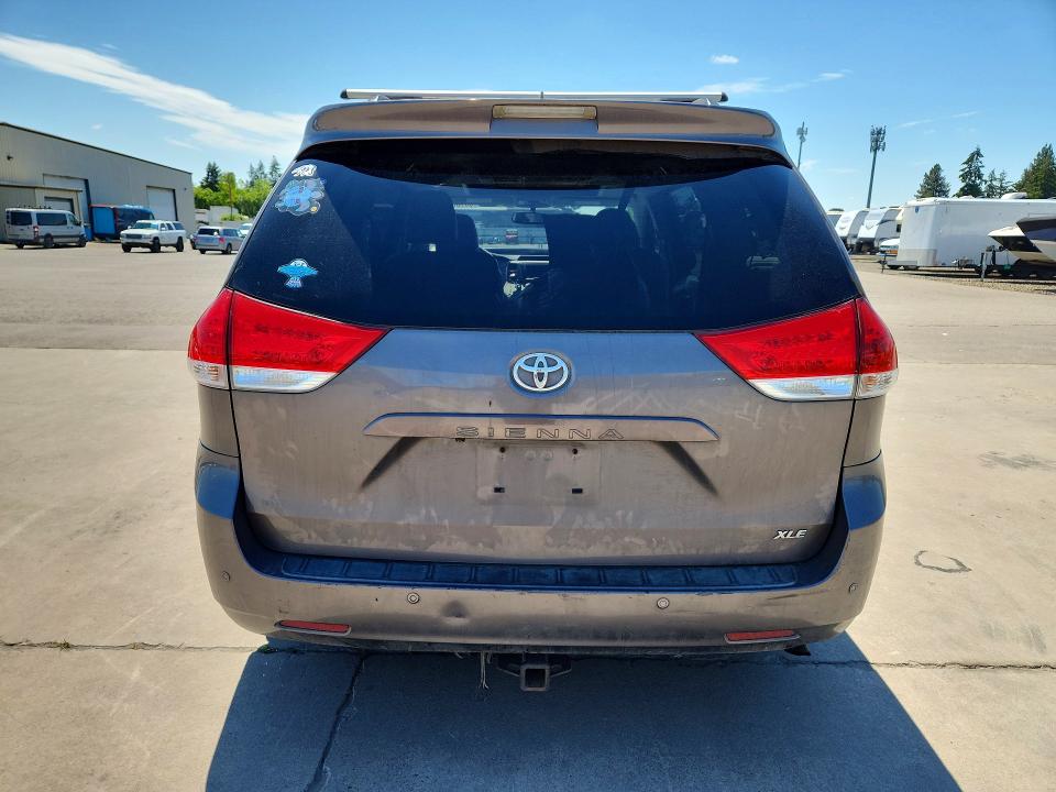 Продаж на аукціоні авто 2011 Toyota Sienna, vin: 5TDYK3DC1BS117623, номер лоту: 55108006