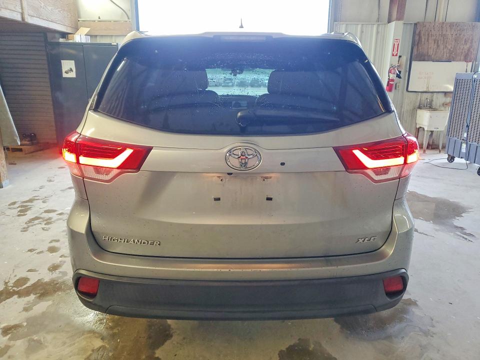 Aukcja sprzedaży 2019 Toyota Highlander, vin: 5TDKZRFH3KS559140, numer aukcji: 52231686