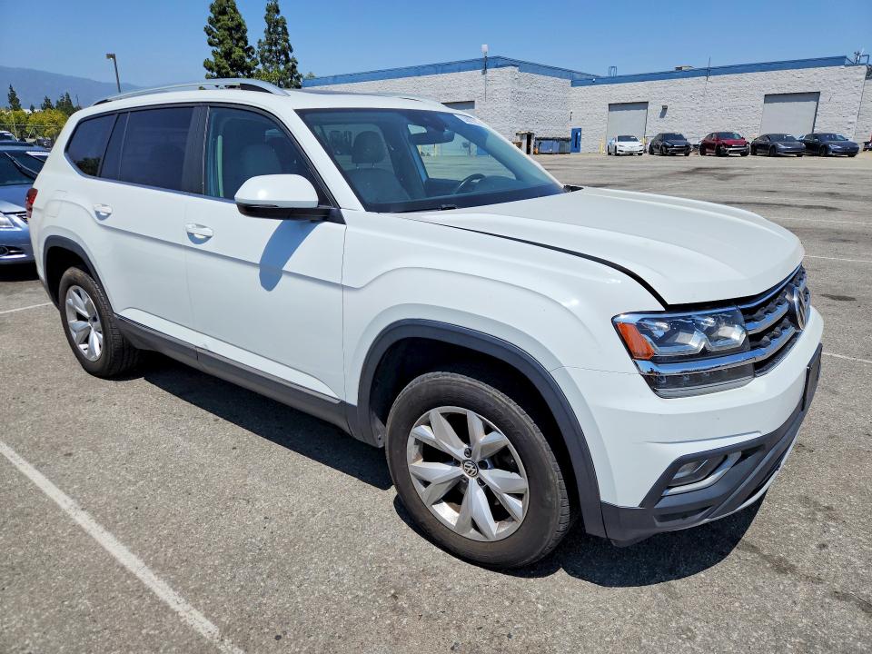 53807216 :رقم المزاد ، 1V2MR2CA6JC527482 vin ، 2018 Volkswagen Atlas مزاد بيع