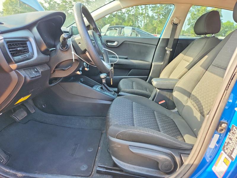 55165656 :رقم المزاد ، 3KPA24AD1NE431193 vin ، 2022 Kia Rio مزاد بيع
