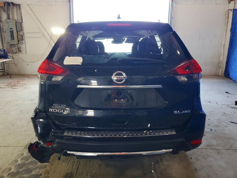 53031716 :رقم المزاد ، JN8AT2MV8HW258809 vin ، 2017 Nissan Rogue مزاد بيع