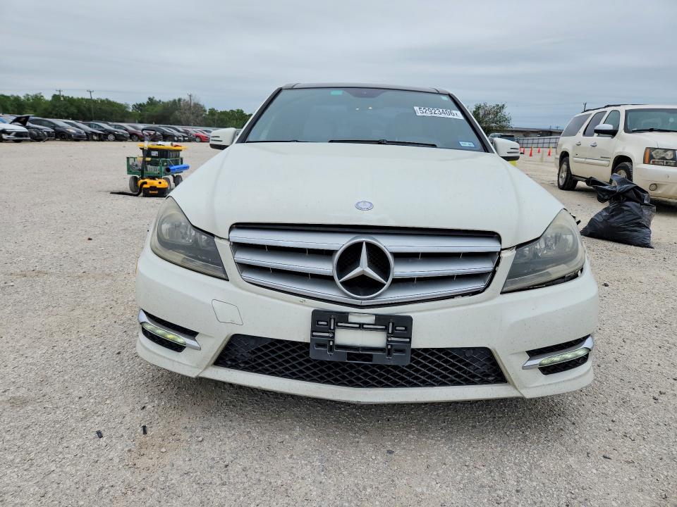 Продаж на аукціоні авто 2012 Mercedes-benz C, vin: WDDGF8BB6CR209808, номер лоту: 52923406