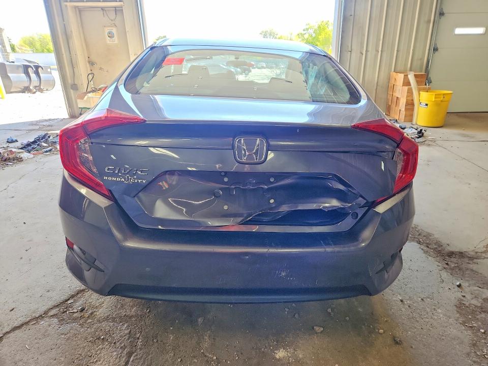 53573506 :رقم المزاد ، 19XFC2F54HE034798 vin ، 2017 Honda Civic مزاد بيع
