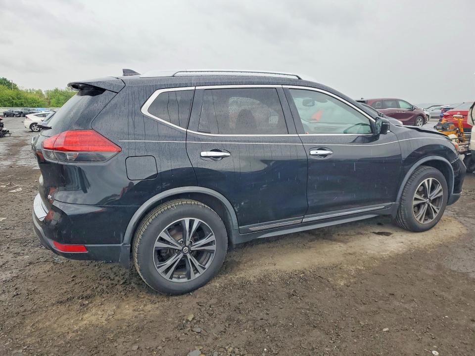 52660456 :رقم المزاد ، JN8AT2MT2HW401560 vin ، 2017 Nissan Rogue مزاد بيع