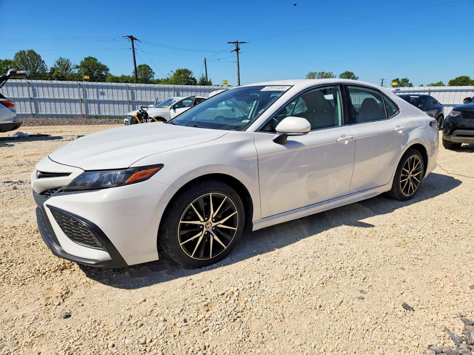 Auction sale of the 2022 Toyota Camry, vin: 4T1G11AK4NU713738, lot number: 52810406