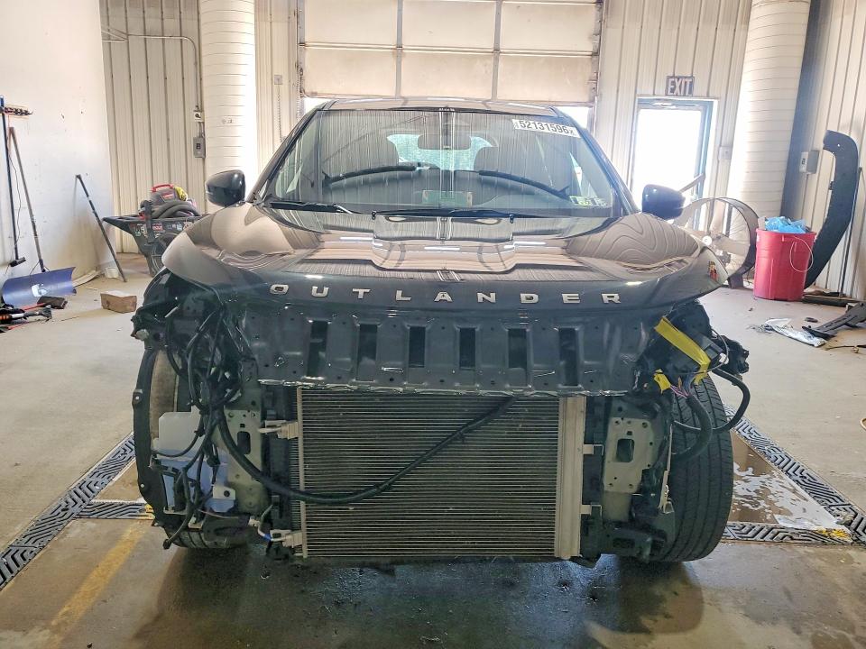 2024 Mitsubishi Outlander მანქანა იყიდება აუქციონზე, vin: JA4J4UA82RZ077220, აუქციონის ნომერი: 52131596