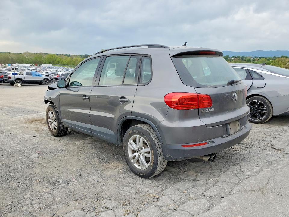 2016 Volkswagen Tiguan მანქანა იყიდება აუქციონზე, vin: WVGAV7AX2GW612956, აუქციონის ნომერი: 53434976